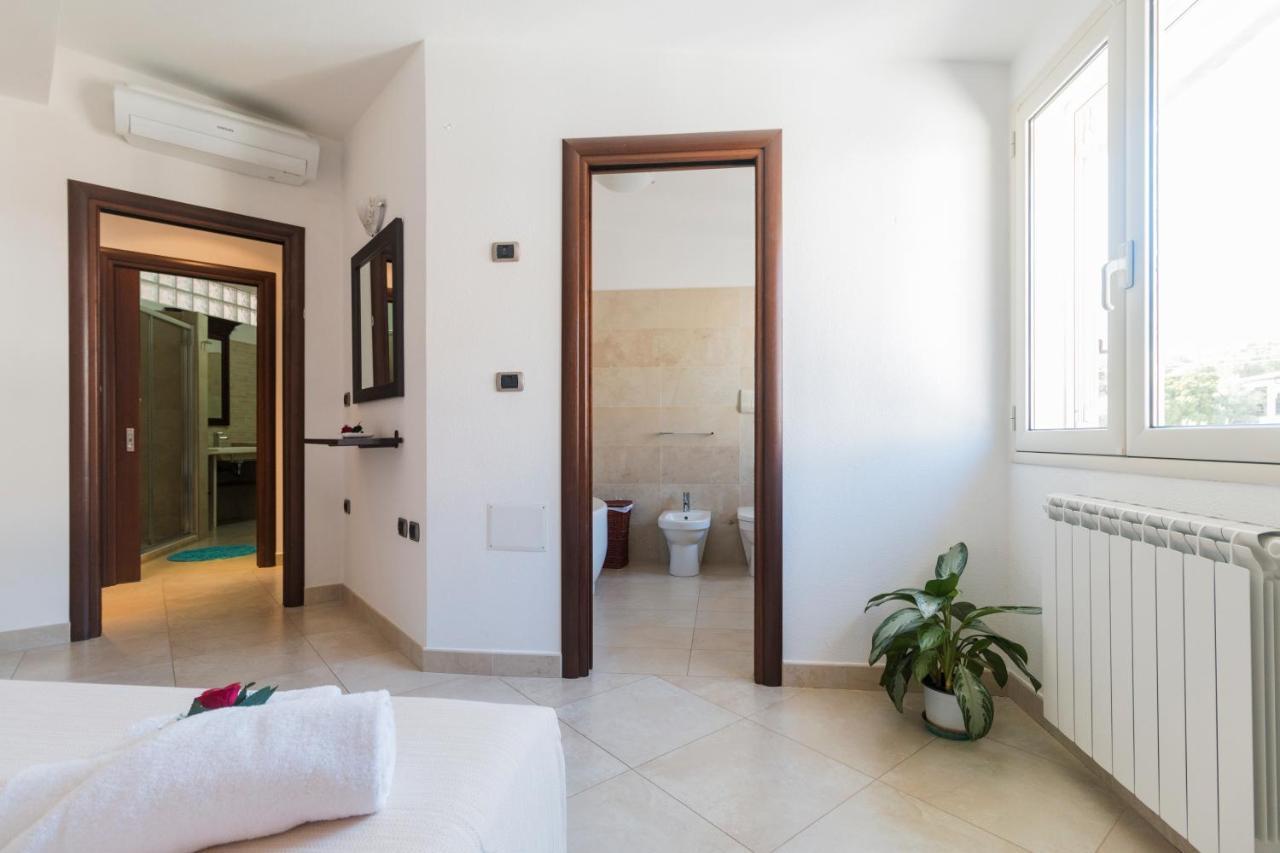Royal Suite Apartment Кала-Гононе Экстерьер фото