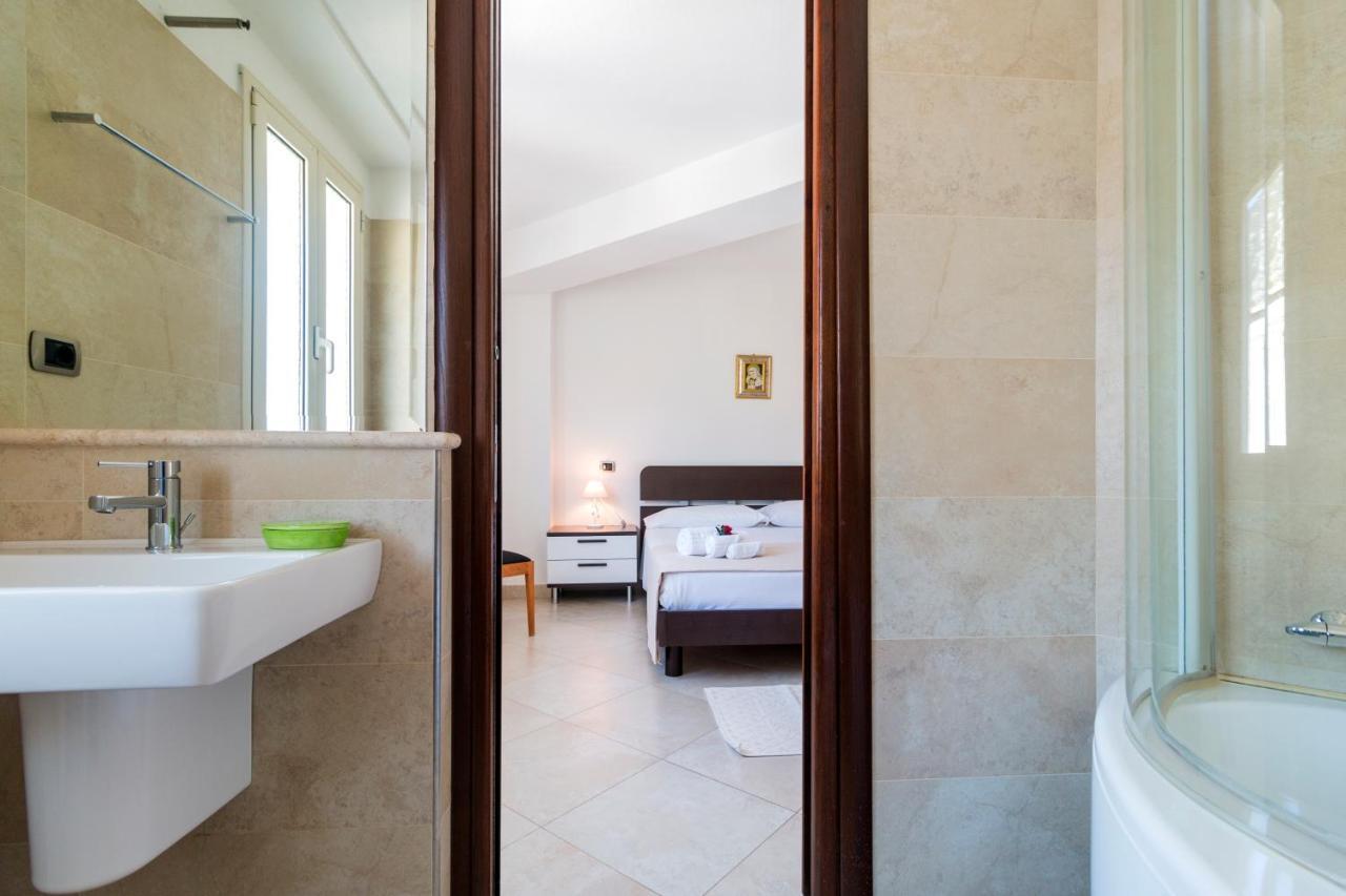 Royal Suite Apartment Кала-Гононе Экстерьер фото
